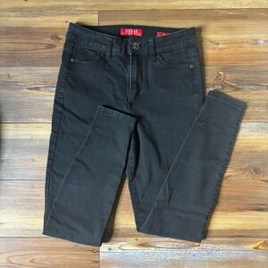 GUESS Women's Black Skinny Jeans